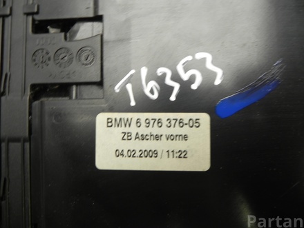 BMW 6976376 5 (E60) 2009 Cenicero