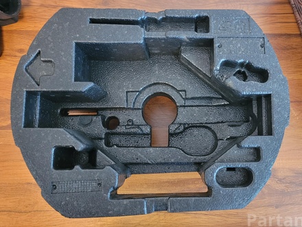 Volkswagen 5C0012115J JETTA IV (162, 163) 2015 Tool box 