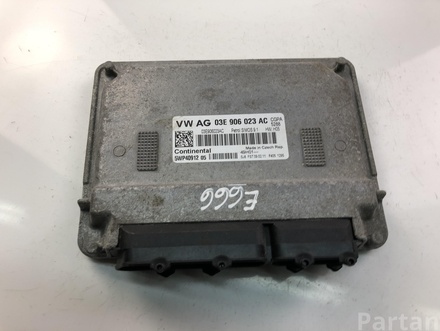 Škoda 03E906023AC FABIA II (542) 2011 Control unit for engine