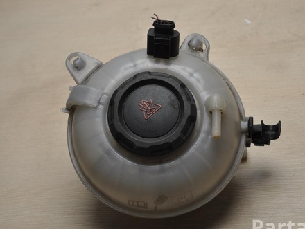 Volkswagen 5Q0121407G ; 5Q0121407 / 5Q0121407G, 5Q0121407 PASSAT Variant (3G5) 2017 Coolant Expansion Tank