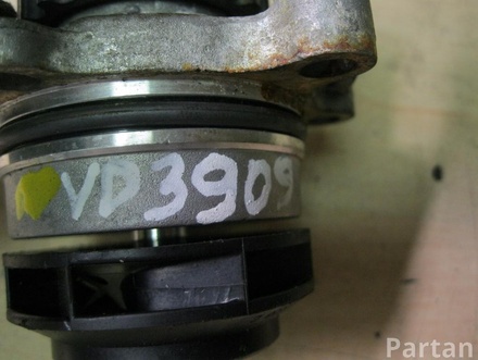 Audi 03L 121 019 / 03L121019 A4 (8K2, B8) 2010 Pompa wody