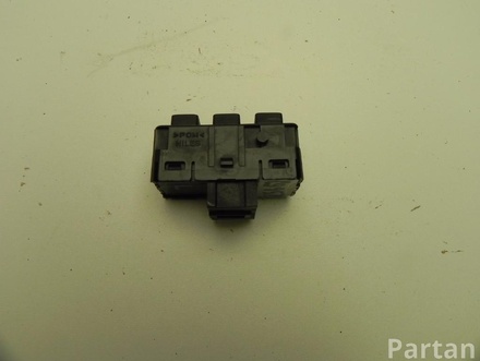 Subaru 9702B LEGACY V (BM) 2010 Memory switch for seat adjustment