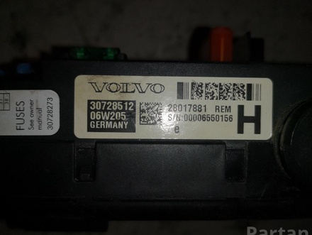 Volvo 30728512 XC70 CROSS COUNTRY 2006 Fuse Box