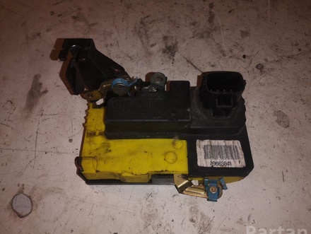 Volvo 30663041 V70 II (SW) 2003 Door Lock Left Front