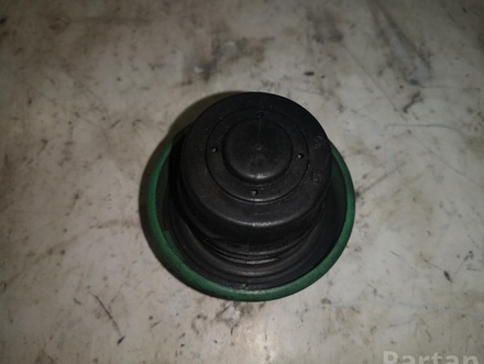 Volvo 813542 V40 Estate (VW) 1999 Fuel Tank Cap