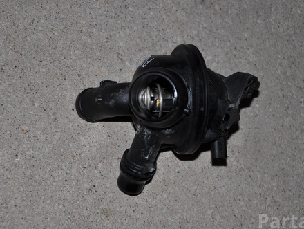 BMW 760115901 5 (F10) 2013 Boîtier du thermostat