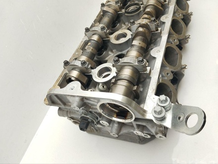 Porsche 9481041065R PANAMERA (970) 2012 Cylinder Head