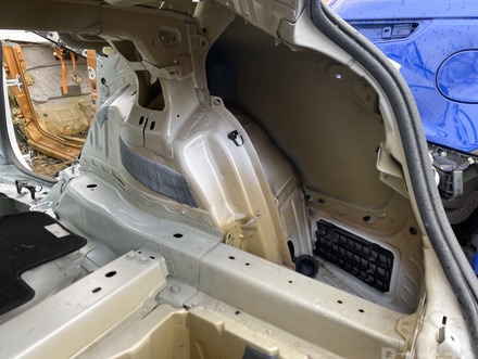 Tesla MODEL 3 2020 Cuarto cuerpo del coche Right Rear